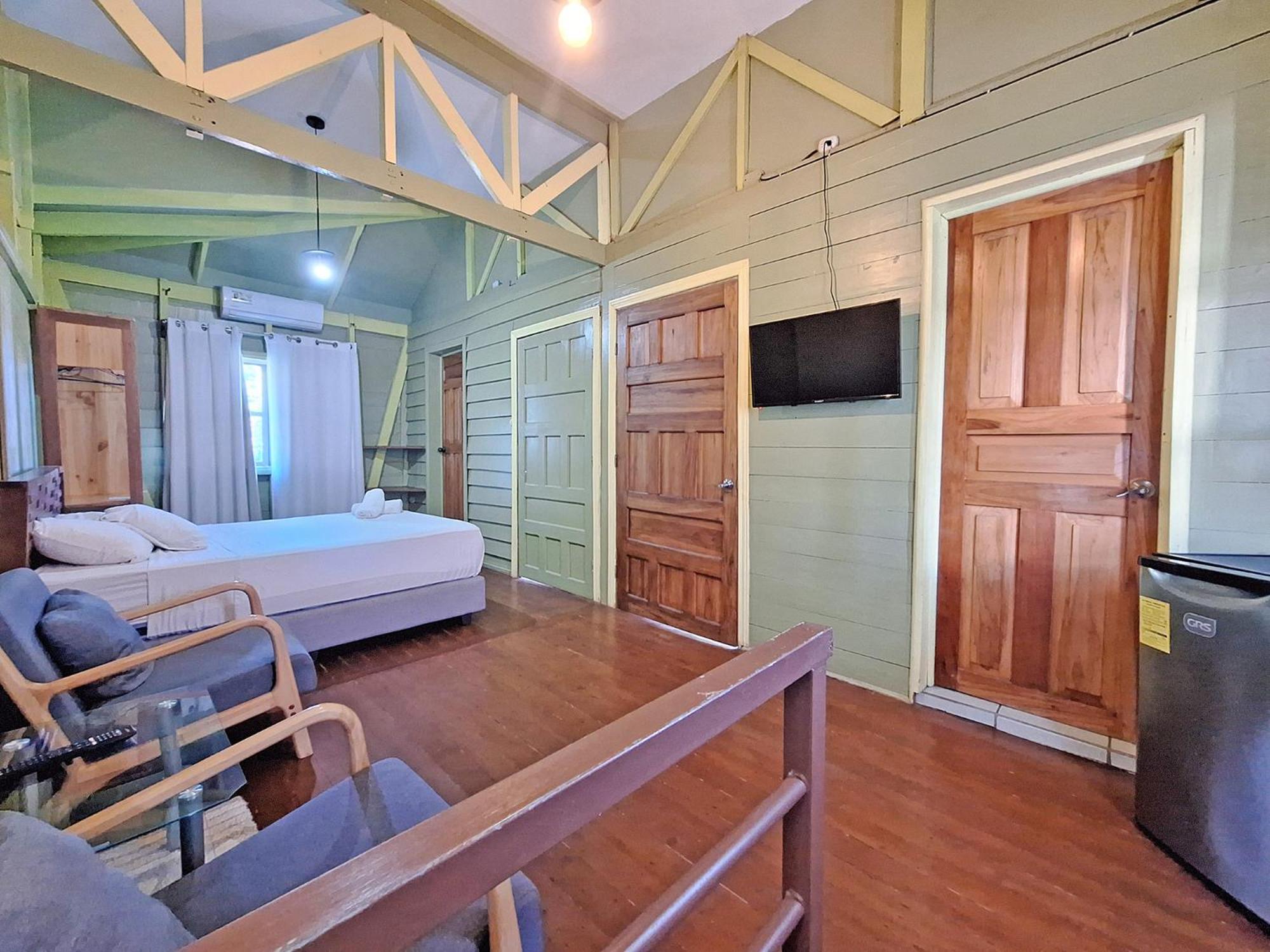 Infiniti Hotel Puerto Viejo de Talamanca Extérieur photo