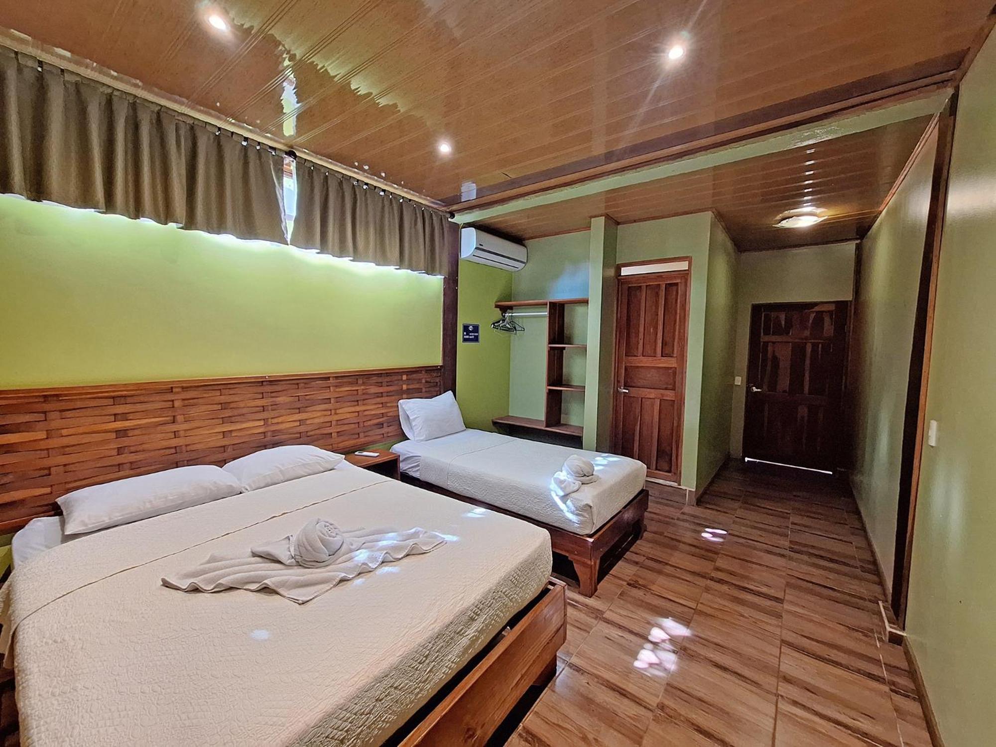 Infiniti Hotel Puerto Viejo de Talamanca Extérieur photo