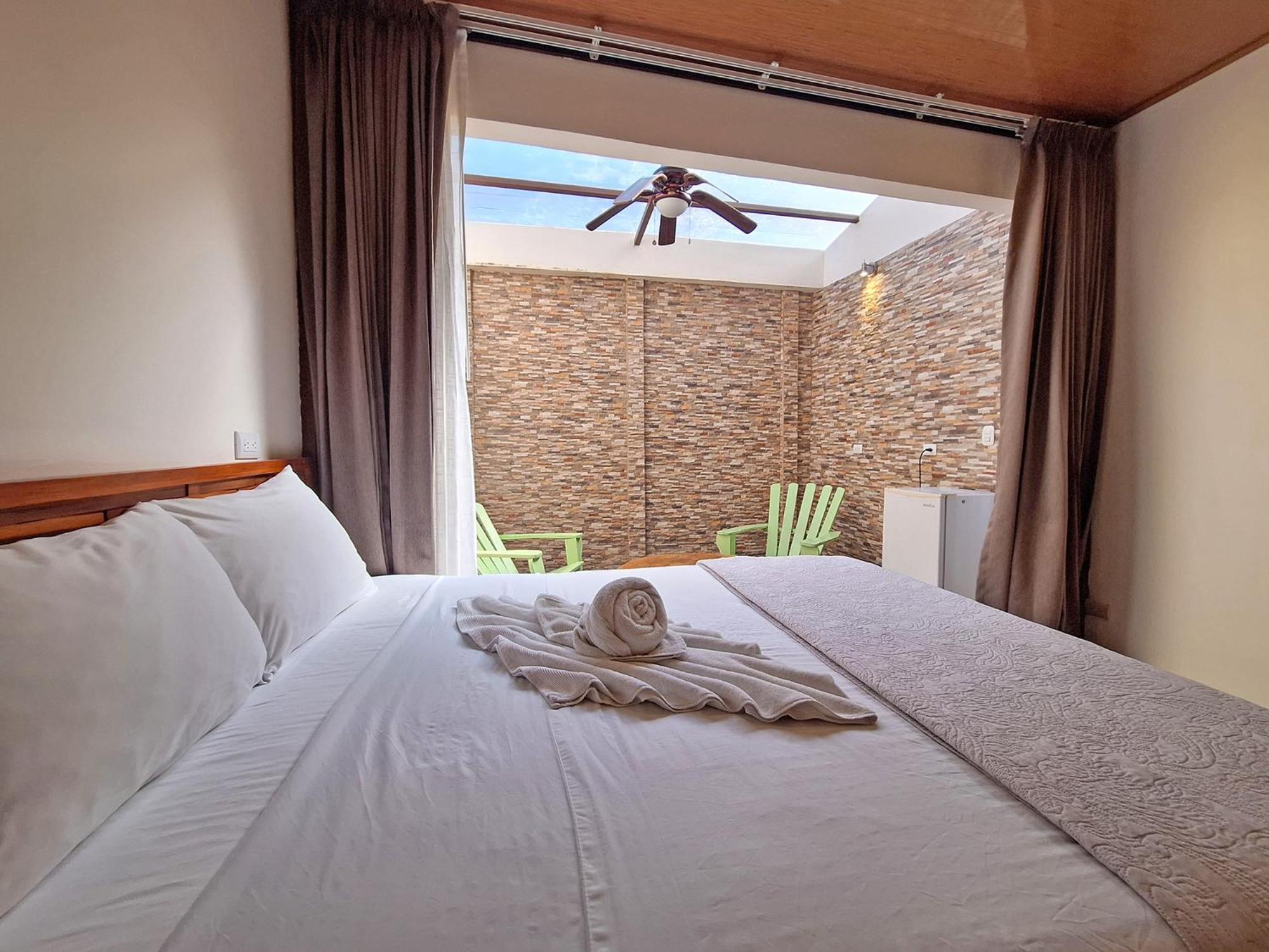 Infiniti Hotel Puerto Viejo de Talamanca Extérieur photo