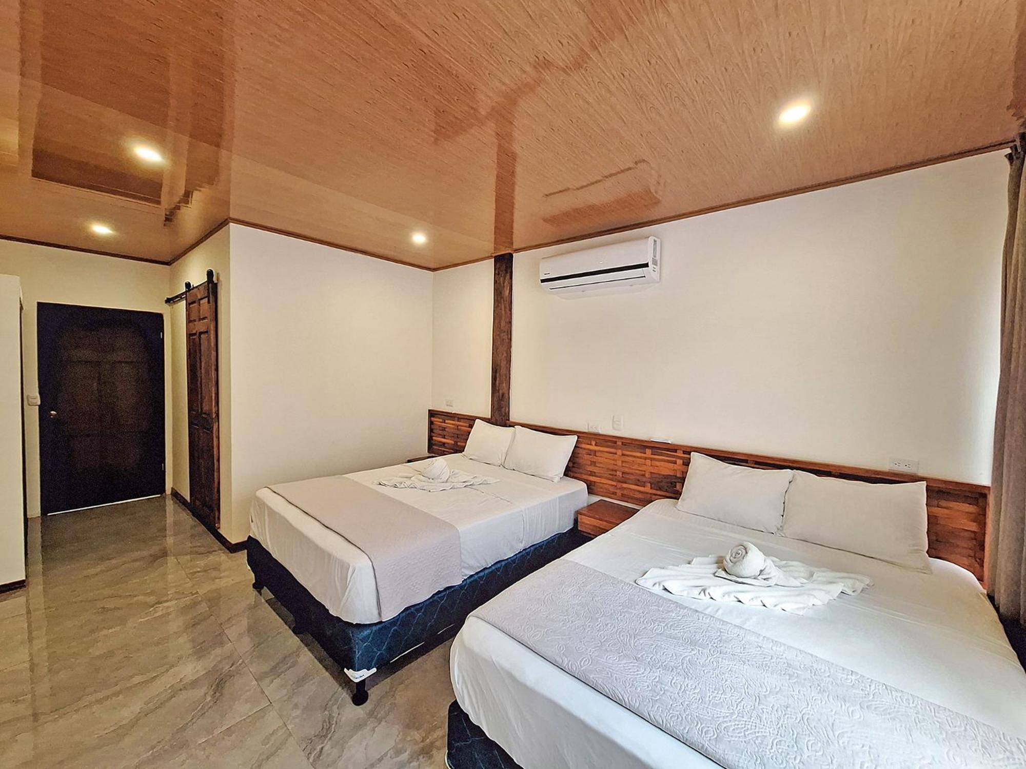 Infiniti Hotel Puerto Viejo de Talamanca Extérieur photo