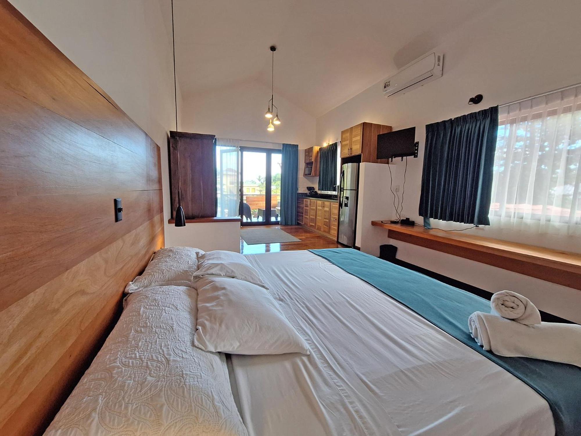 Infiniti Hotel Puerto Viejo de Talamanca Extérieur photo