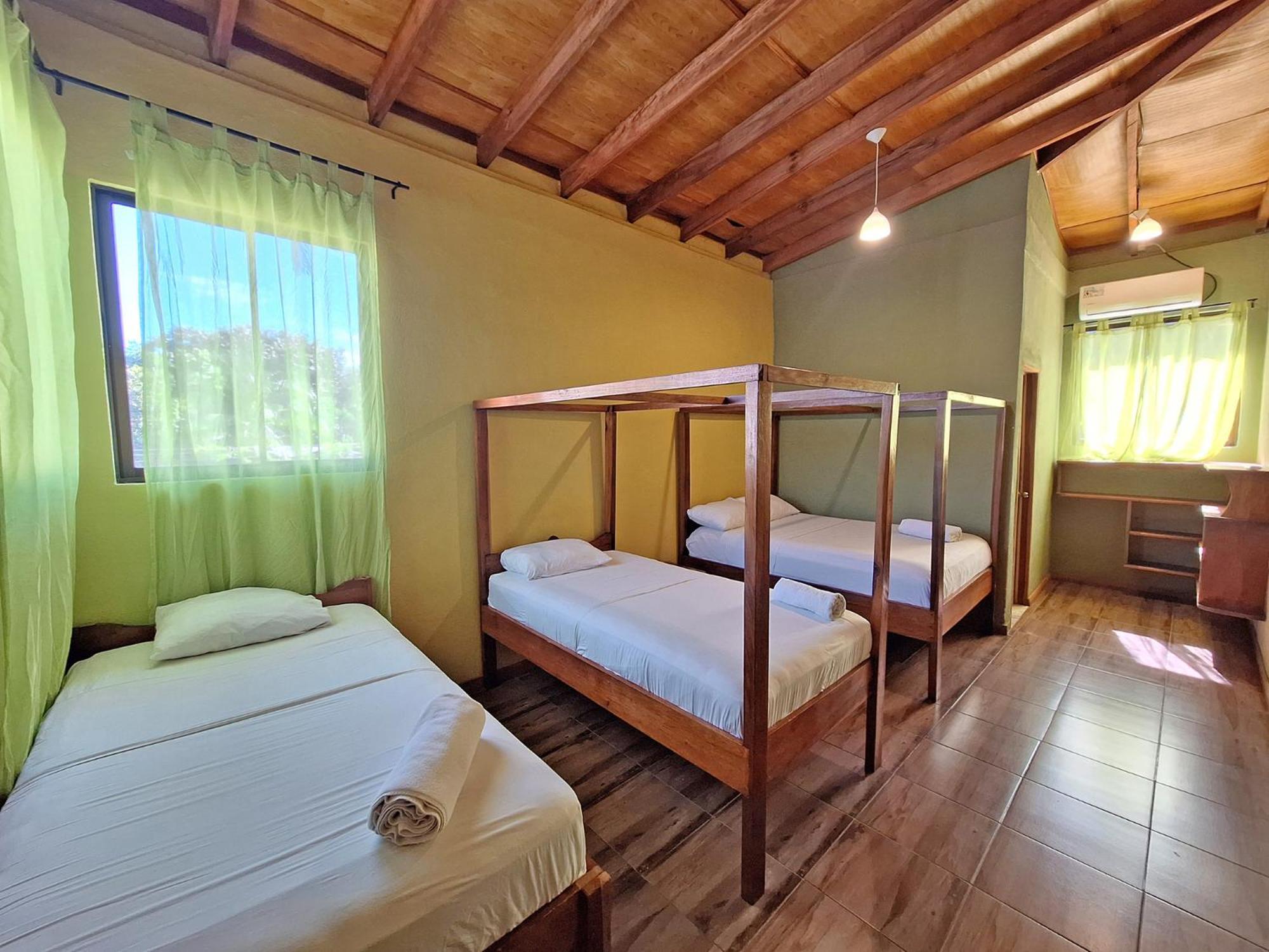 Infiniti Hotel Puerto Viejo de Talamanca Extérieur photo